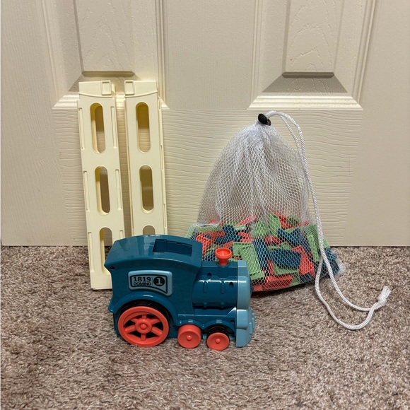 Domino Train Toy 180PCS Automatic Stacking Creative Kids Game STEM Gift Boy Girl - Picture 8 of 13